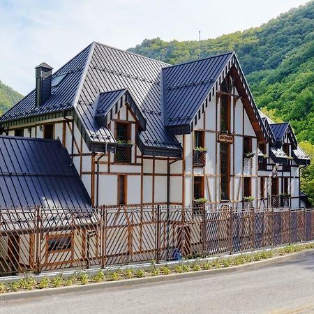 Hotel Apostolite Санданський Екстер'єр фото