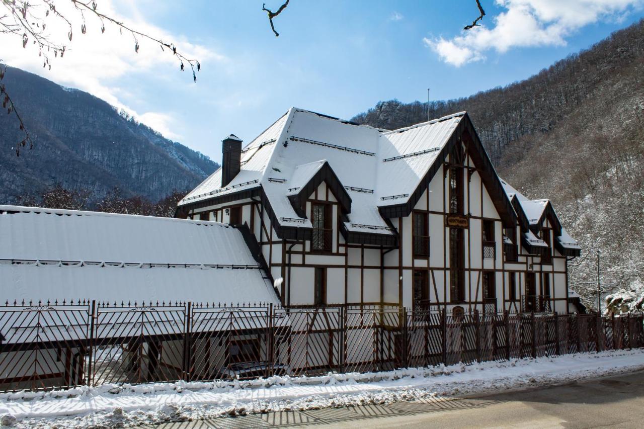 Hotel Apostolite Санданський Екстер'єр фото